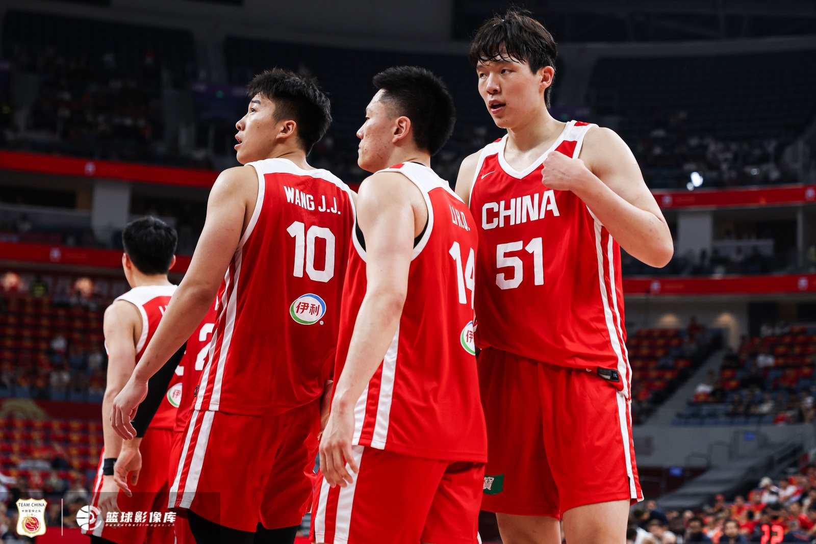 中国男篮明晚战日本12人名单确定 杨瀚森王俊杰领衔 中国男篮明晚战日本12人名单确定 杨瀚森王俊杰领衔