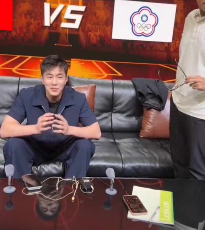 郭艾伦放话“饭刚吃一半” 否认退役:没打够 还想打 郭艾伦放话“饭刚吃一半” 否认退役:没打够 还想打