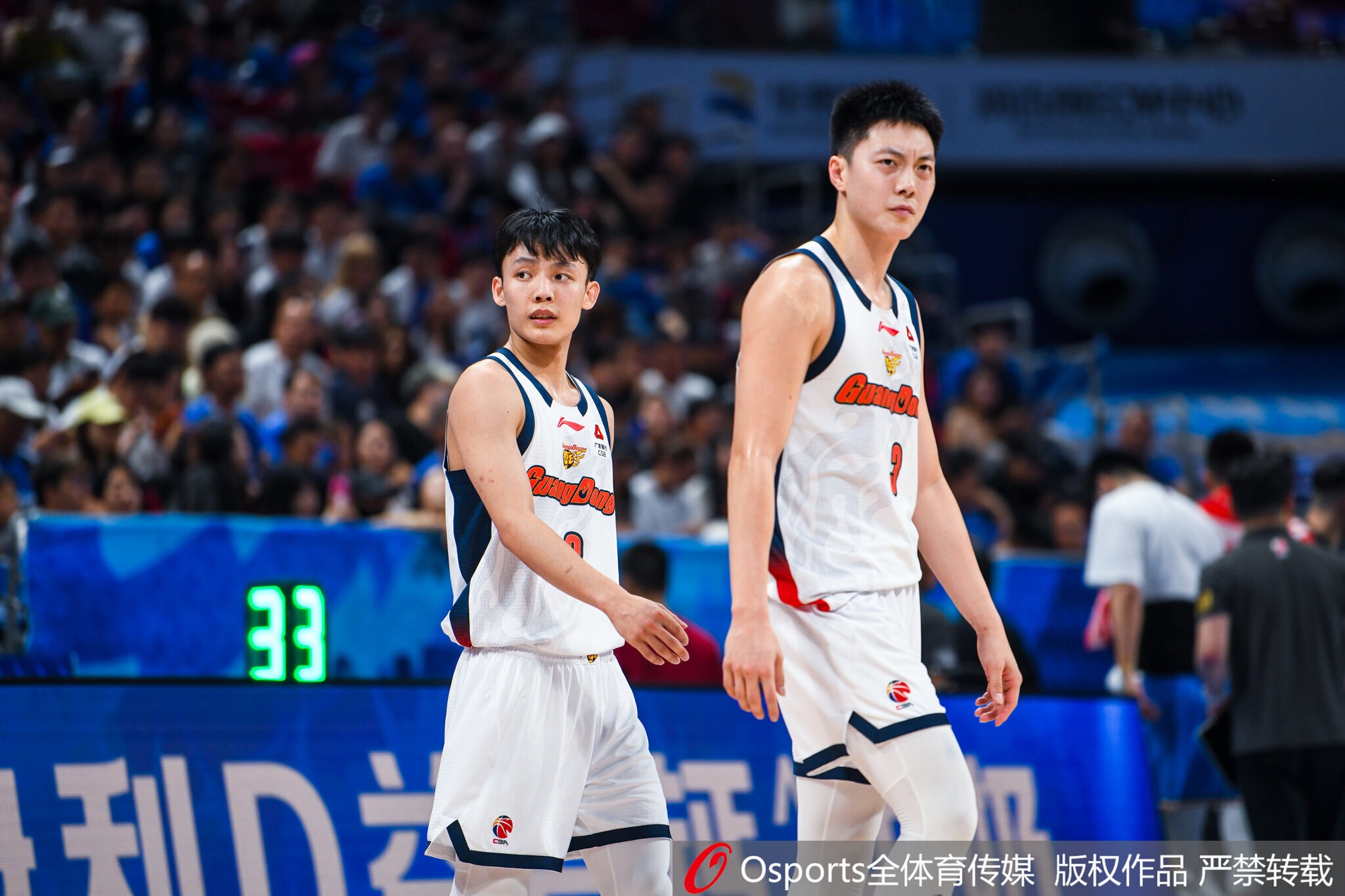 广东男篮送走首轮签 麦考尔交易后续浮出水面 广东男篮送走首轮签 麦考尔交易后续浮出水面