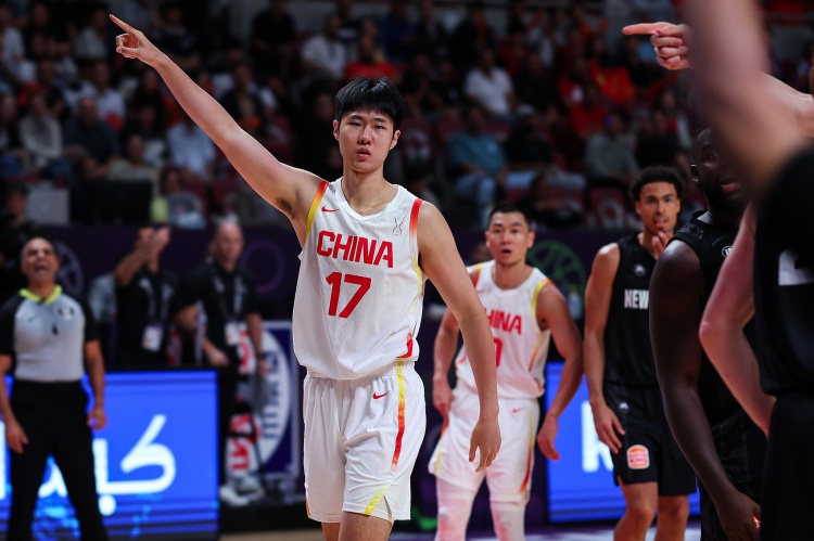 赵嘉义替补三分5中5砍21分 中国男篮90-82胜喀麦隆 赵嘉义替补三分5中5砍21分 中国男篮90-82胜喀麦隆